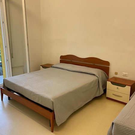 Appartamenti Sunrise Cattolica Værelse billede