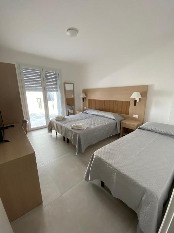 Appartamenti Sunrise Cattolica Eksteriør billede
