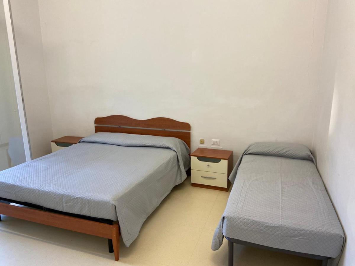 Appartamenti Sunrise Cattolica Værelse billede